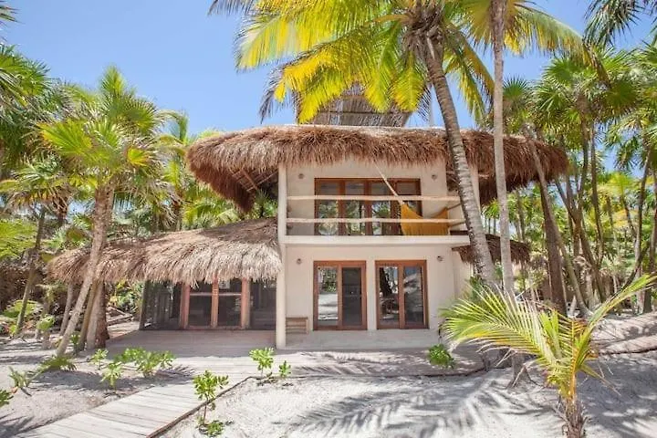 Beautiful 5 Bedroom Beachfront Villa Tulum