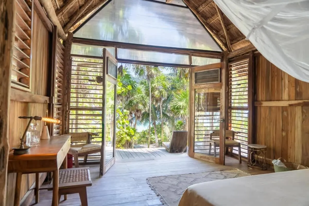 Beautiful 5 Bedroom Beachfront Villa Tulum