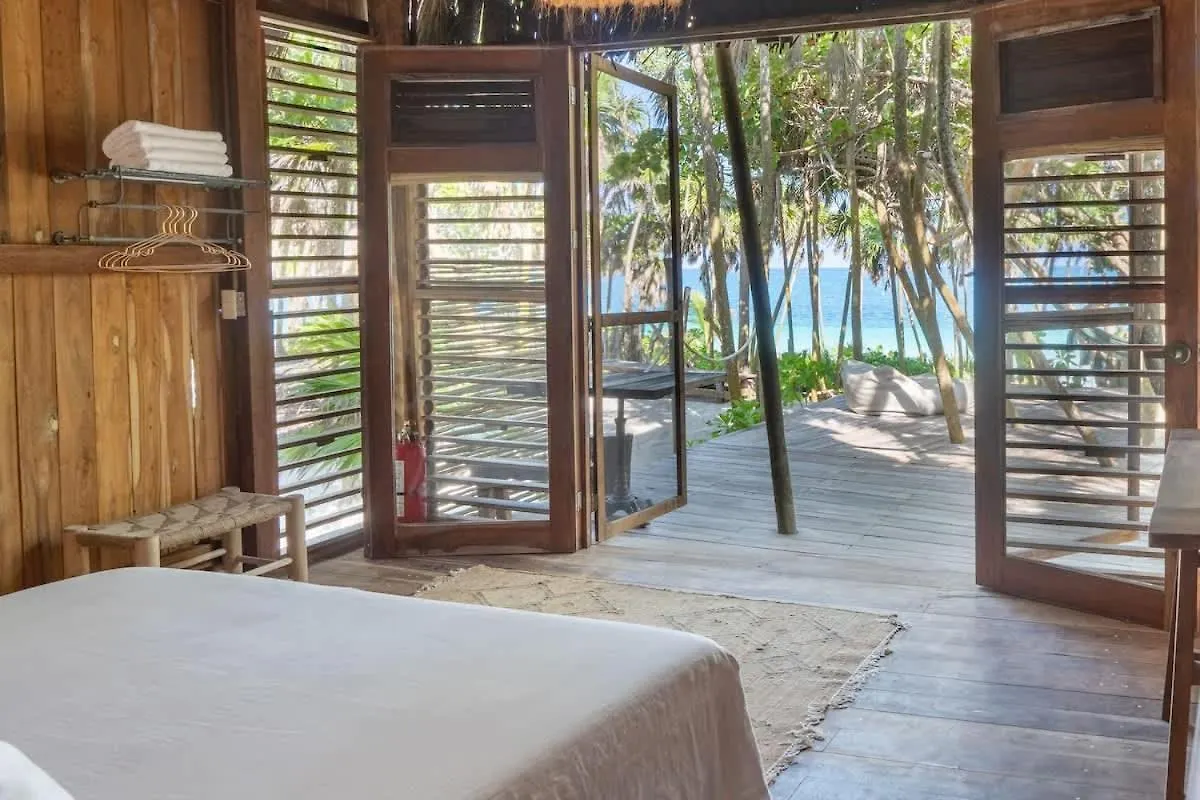 Beautiful 5 Bedroom Beachfront Villa Tulum