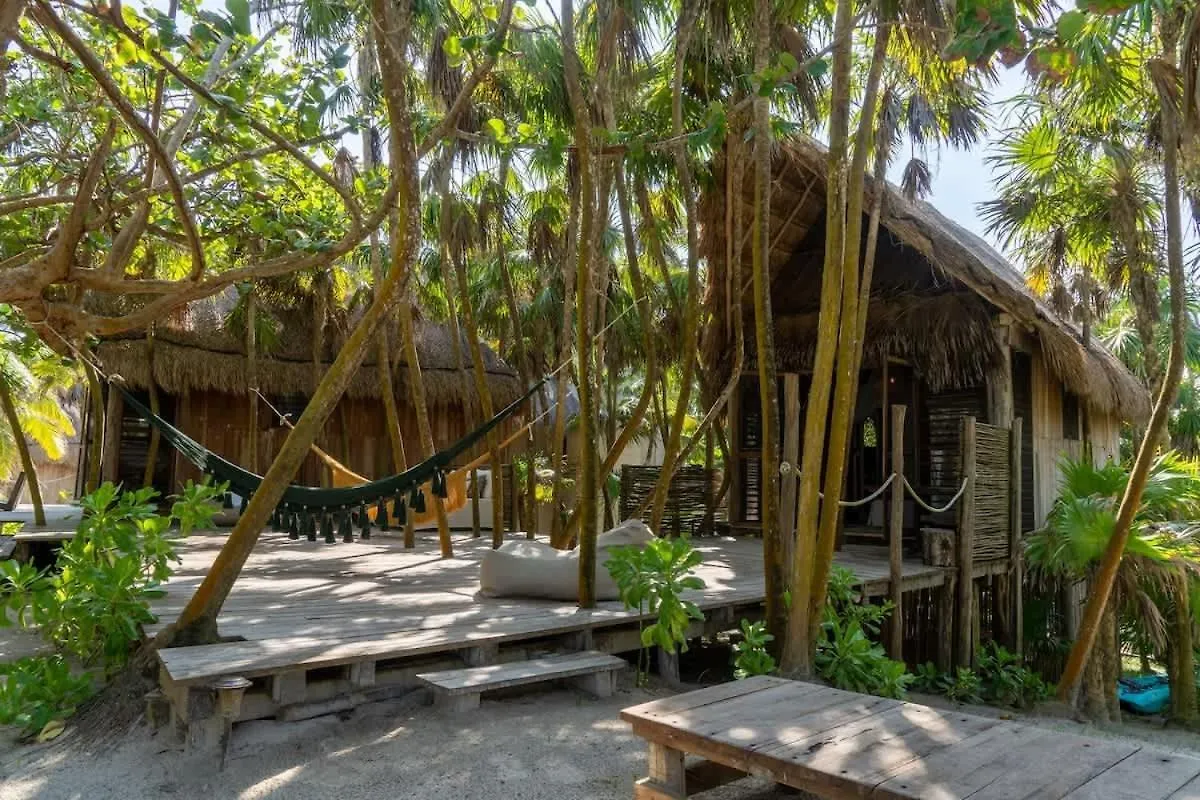 Beautiful 5 Bedroom Beachfront Villa Tulum