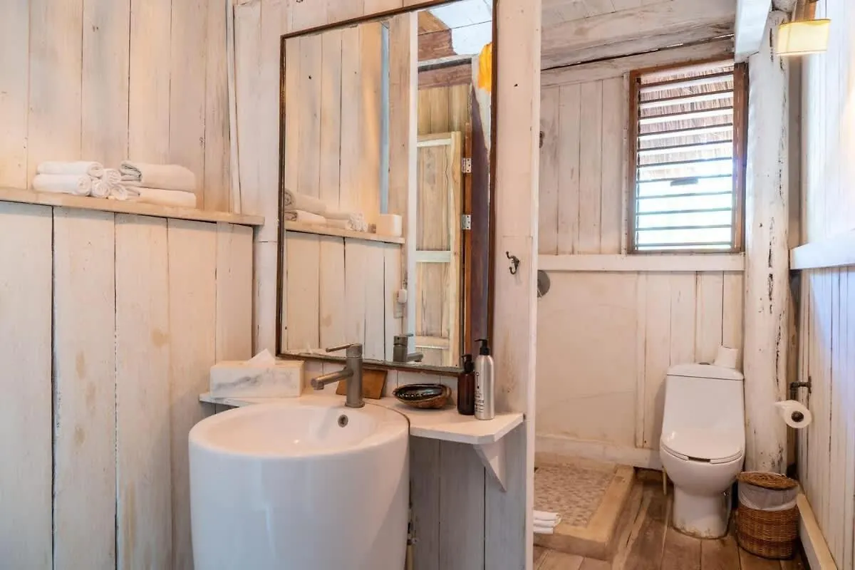 Beautiful 5 Bedroom Beachfront Villa Tulum